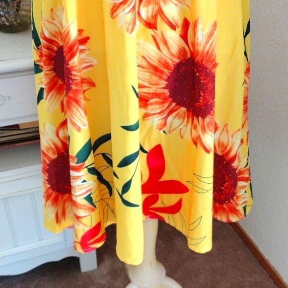 Bloom Chic Bright Sundress - Picture 3 of 11
